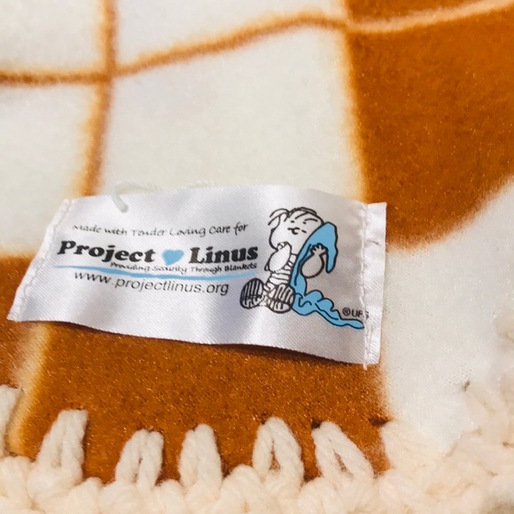 Texas Longhorns Project Linus Blanket Throw - Picture 3 of 3